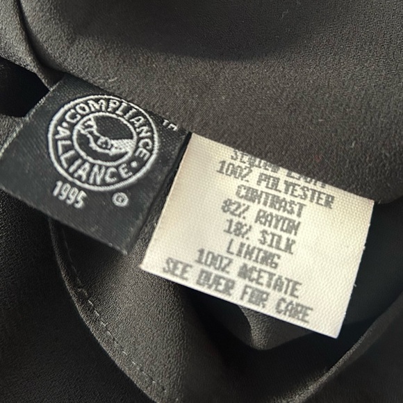 Laundry by Shelli Segal silk velvet mini dress - Picture 6 of 6